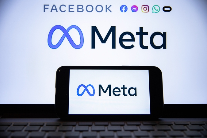 „Facebook“ savininkė „Meta“ pirmą kartą fiksavo ketvirčio pajamų nuosmukį