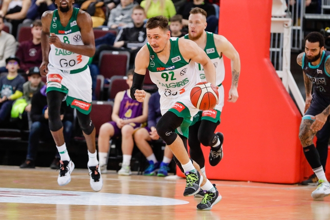 Solidus J. Tayloro debiutas neišgelbėjo „Wolves“ – ketvirtfinalį pergale pradėjo „Žalgiris“