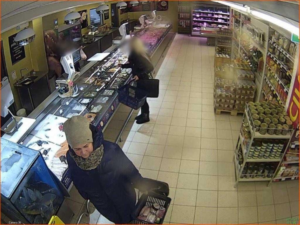 Policija prašo pagalbos (padėkite atpažinti moterį)