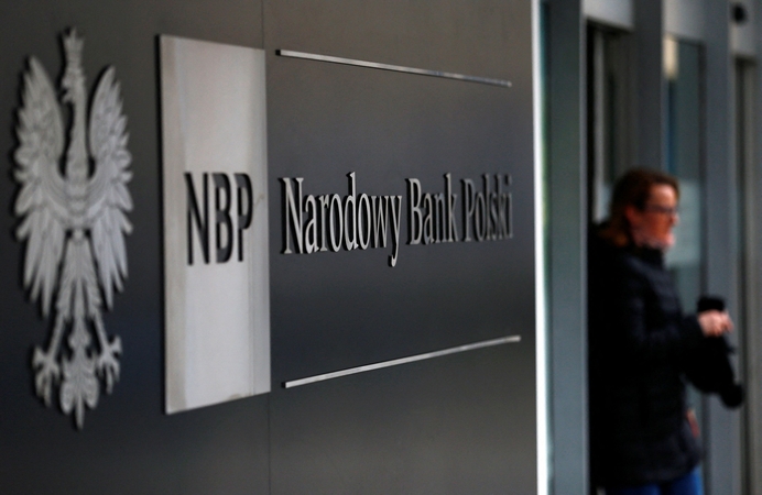 Siekdamas pažaboti infliaciją, Lenkijos centrinis bankas vėl kelia palūkanų normas