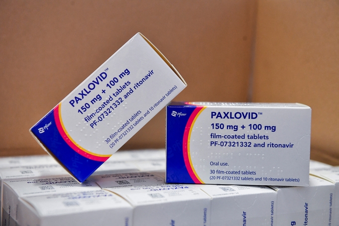 Japonijoje patvirtintas antivirusinis „Pfizer“ preparatas COVID-19 gydyti