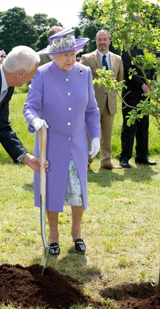 Elizabeth II