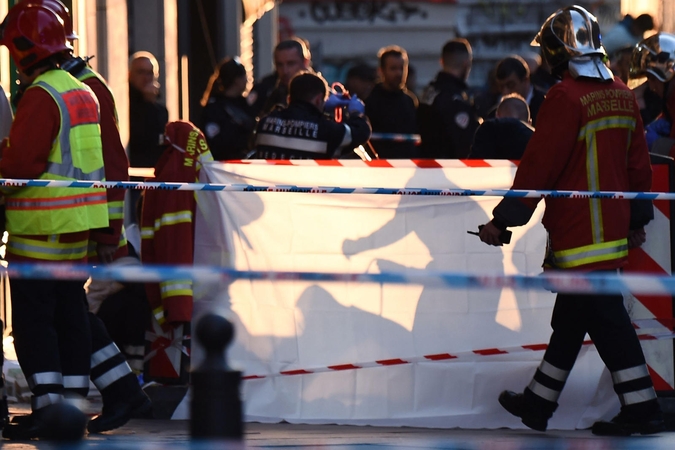 Marselyje policija nušovė užpuoliką, subadžiusį du žmones