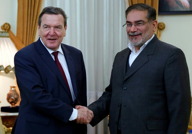 Ali Shamkhani (dešinėje)