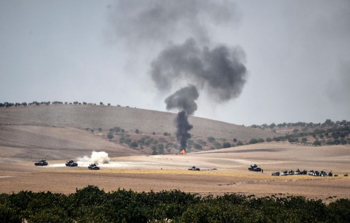 Turkijos palaikomi Sirijos sukilėliai užėmė IS kontroliuotą Džarabulaus miestą 