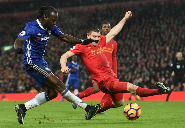 „Chelsea“ tenkinosi lygiosiomis Liverpulyje