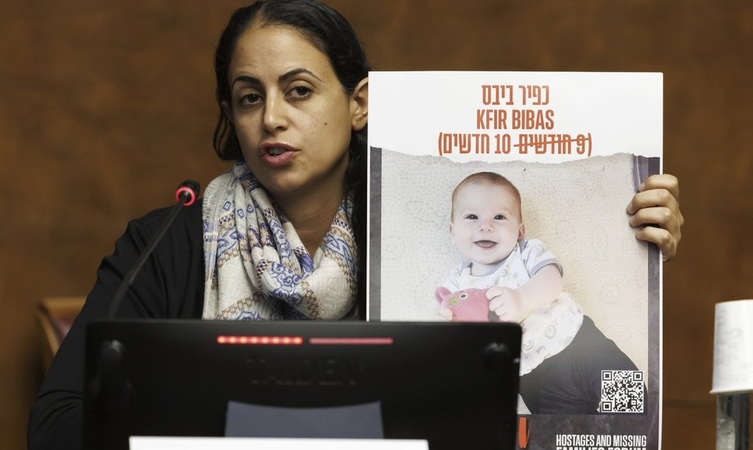 Izraelio kariuomenė teigia tirianti „Hamas“ pranešimą apie įkaitu paimto kūdikio mirtį