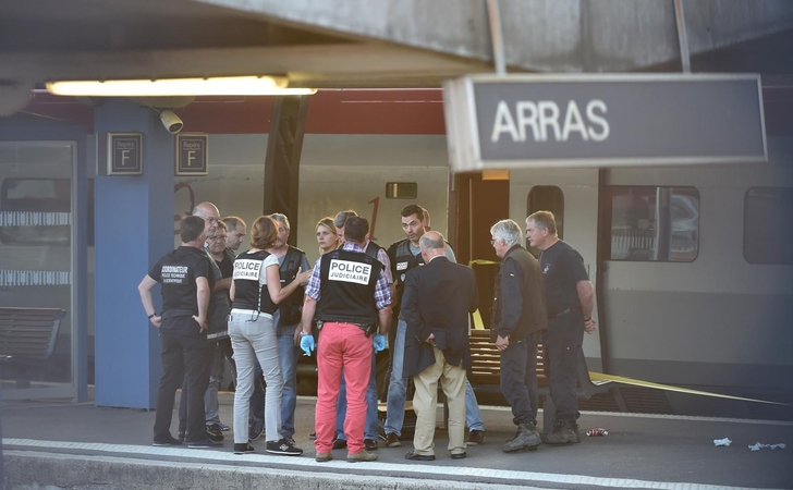 Traukinyje Amsterdamas–Paryžius ginkluotas užpuolikas sužeidė du žmones