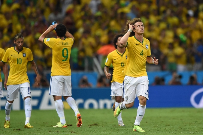 Brazilija keliauja į pusfinalį, Kolumbija – namo