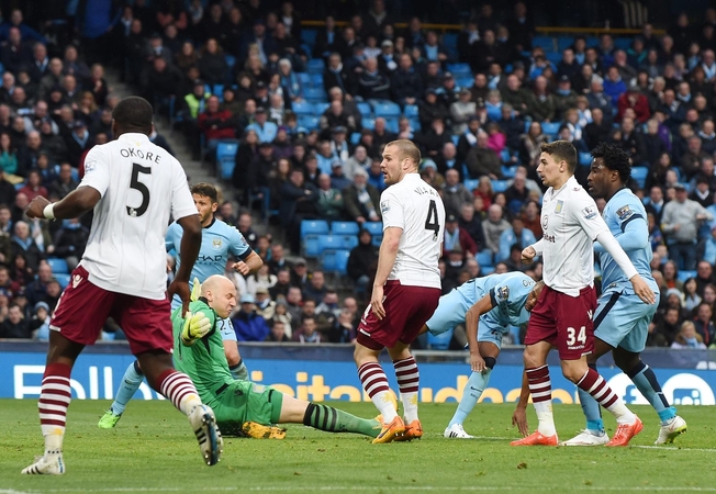 "Manchester City" futbolininkai Anglijos čempionate pakilo į antrąją vietą