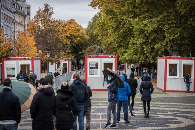 Slovakija savaitgalį dėl koronaviruso patikrino daugiau kaip 2 mln. žmonių