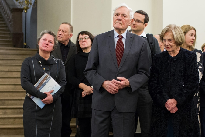 Atidaryta V. ir A. Adamkams skirta fotografijų paroda