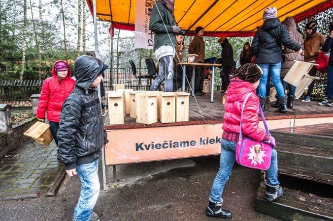 Zoologijos sode iškelta apie šimtą inkilų