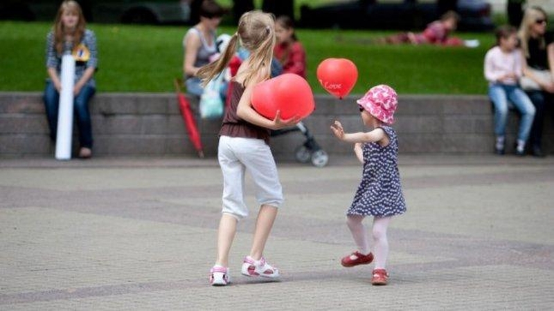Lietuvos tėvų forumo narys: norima formuoti supratimą, kad vaikai priklauso valstybei