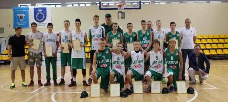 Talentingiausi Lietuvos penkiolikmečiai treniravosi vyrų rinktinės stovyklose
