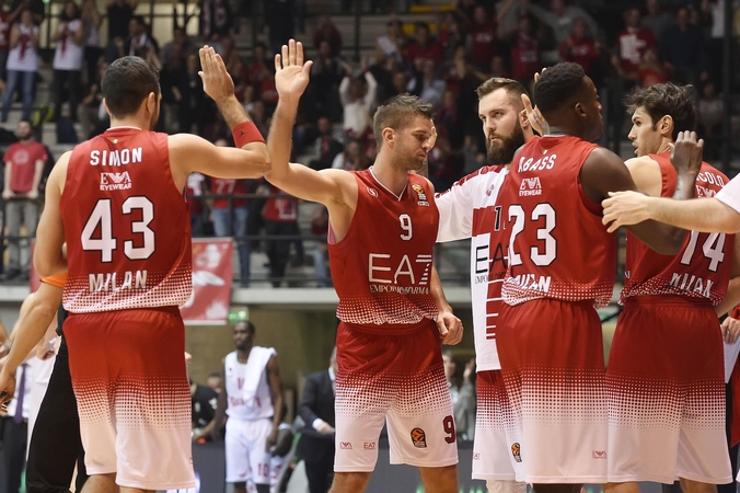 M. Kalnietis pataikė su sirena, o „Emporio Armani“ palaužė baskus