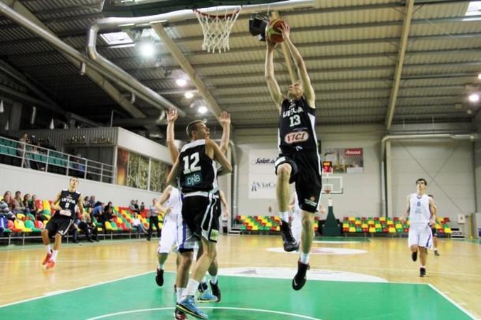Lietuvos aštuoniolikmečius krepšininkus į pergalę vedė D. Sabonis