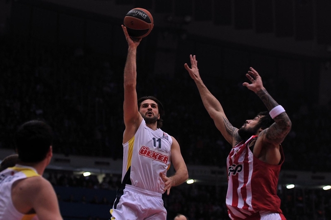 Turkijos krepšinio lygoje L. Kleiza prie klubo pergalės prisidėjo 4 taškais