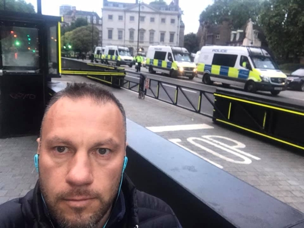 L. Pernavas pasidalijo vaizdais po protestų Londone