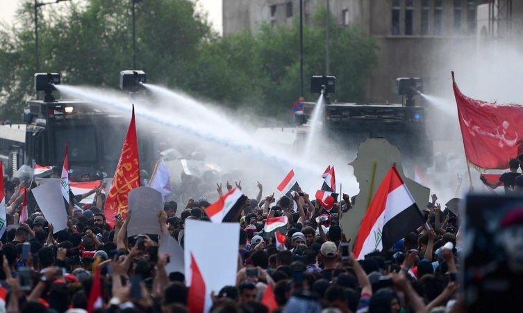 Per protestus Irake žuvo 73 žmonės