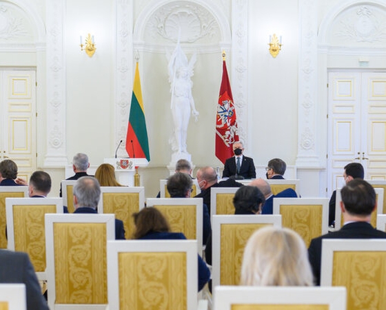 G. Nausėda diplomatams: artimiausiu metu neturėsime prabangos gyventi stabilioje aplinkoje 