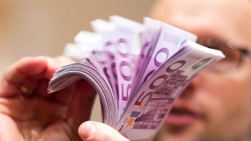 Ekonomistas apie lietuvių taupymą: Europos Sąjungoje mes tokie vieninteliai 