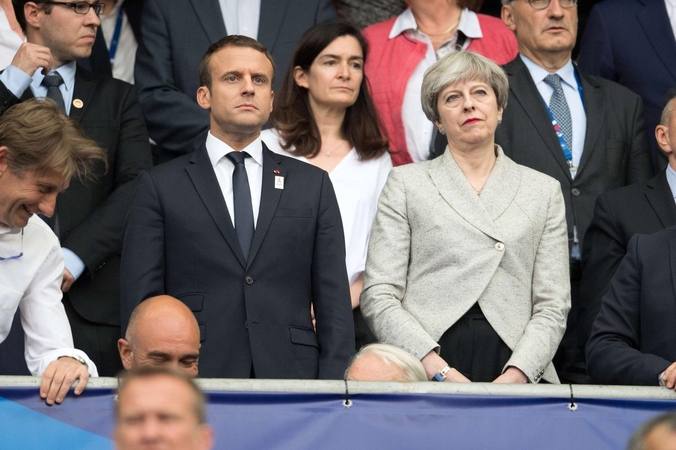 Emmanuelis Macronas ir Theresa May