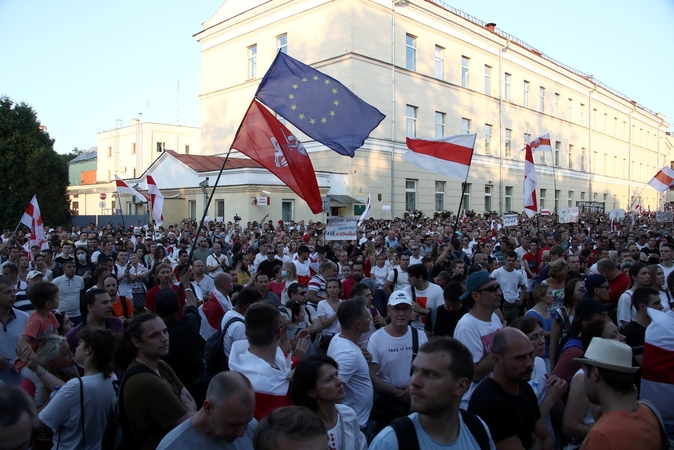 URM: Čekija suteiks pagalbą per protestus Baltarusijoje nukentėjusiems žmonėms