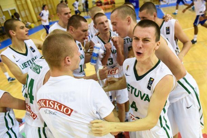 Lietuvos šešiolikmečiai krepšininkai iškopė į Europos pirmenybių ketvirtfinalį