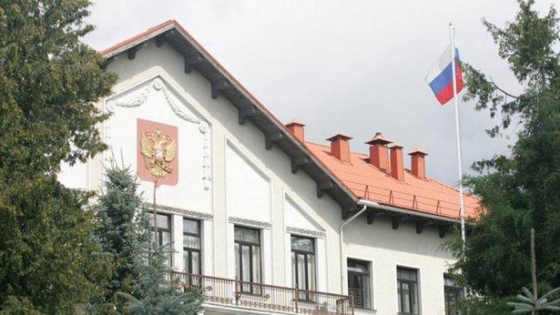 Buvęs redaktorius susitikti su mokiniais vedėsi Rusijos ambasados darbuotojus