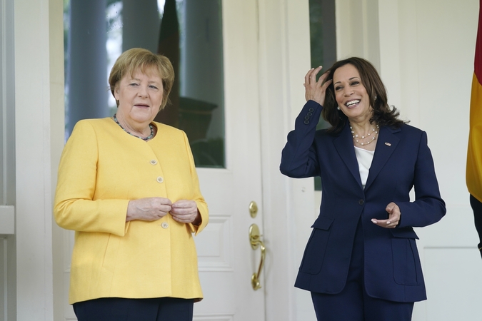Angela Merkel ir Kamala Harris