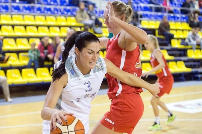 LMKL pergales šventė "Kibirkšties" ir "Utenos" komandos