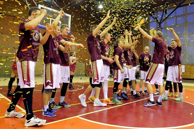 VDU krepšininkai apgynė LSKL čempionų titulus