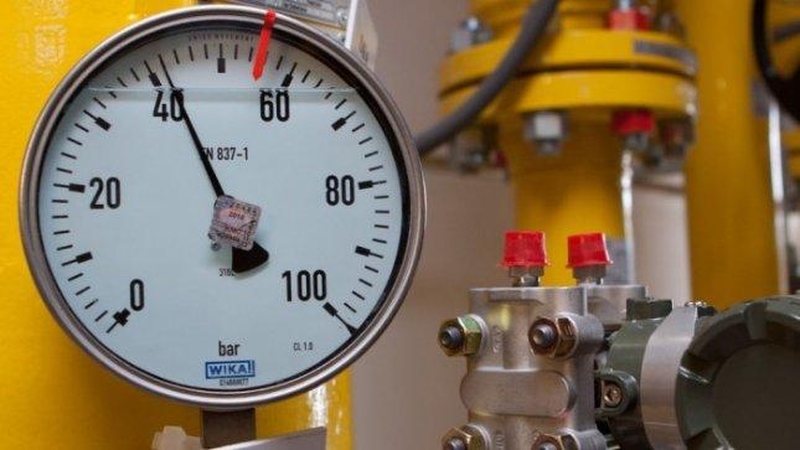 Už 450 mln. litų supirkta po 40 proc. „Lietuvos dujų“ ir „Amber Grid“ akcijų