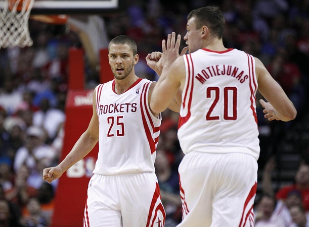 NBA lygos rungtynėse D. Motiejūnas pirmą kartą pasižymėjo dvigubu dubliu