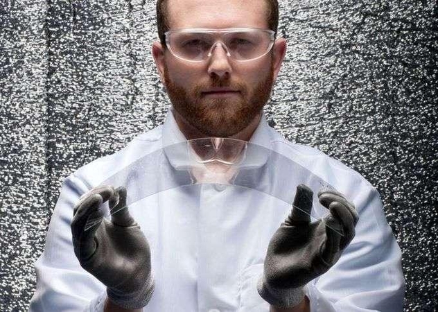 "Corning" išmoko daryti išlenktus "Gorilla Glass"