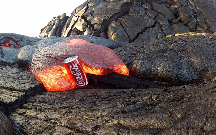 Eksperimentas: lava "Coca Colą" ar "Coca Cola" lavą?