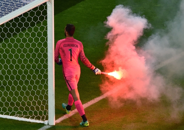 Turkai nukovė Čekijos futbolininkus ir grupėje liko treti
