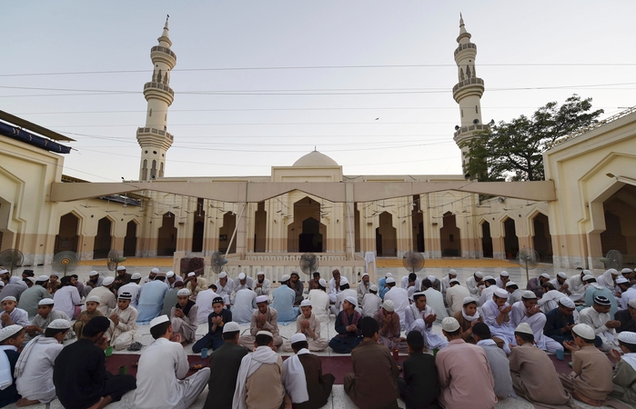 Prasidėjo musulmonų šventasis mėnuo – Ramadanas