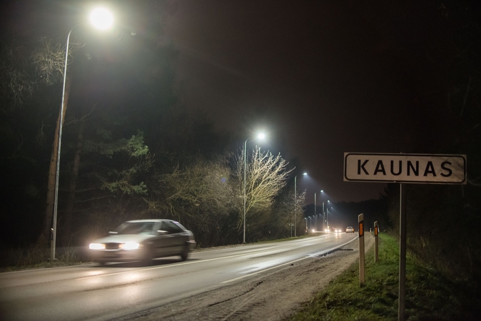 Panerių gatvė išvaduota iš tamsos gniaužtų