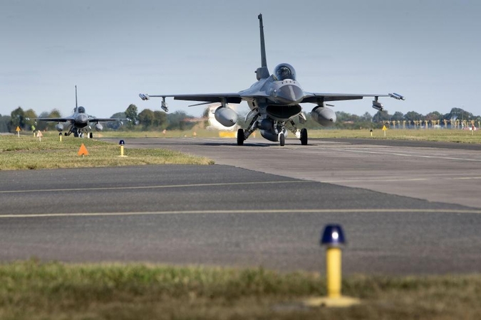 Baltijos šalių oro erdvėje – NATO pratybos