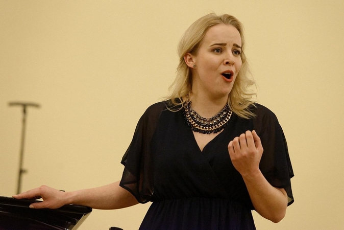 Jaunieji operos balsai žengia į Filharmonijos sceną