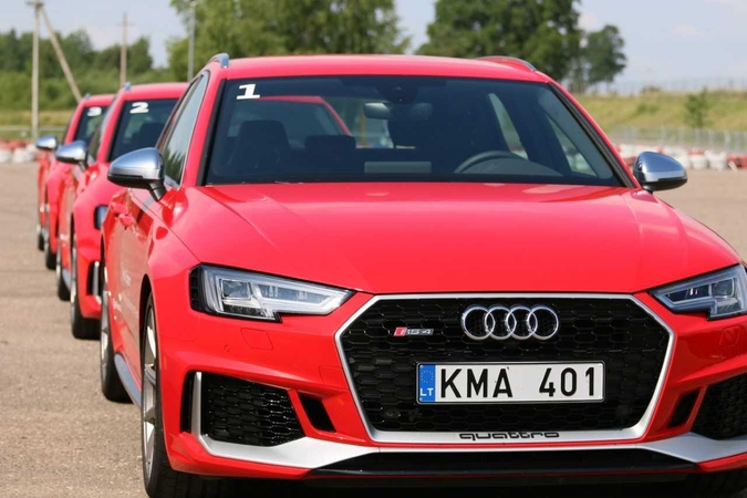 Pristatyta unikali "Audi Sport" vairavimo akademija