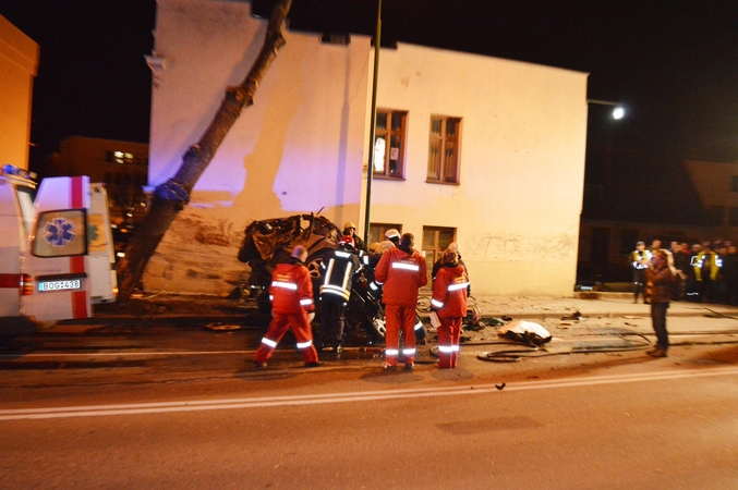 Teismui perduota tragiškos "BMW" avarijos Klaipėdoje, Pilies gatvėje, byla