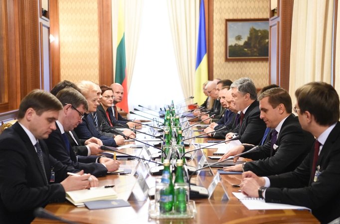 D. Grybauskaitė: korupcija gali padaryti daugiau žalos nei karas