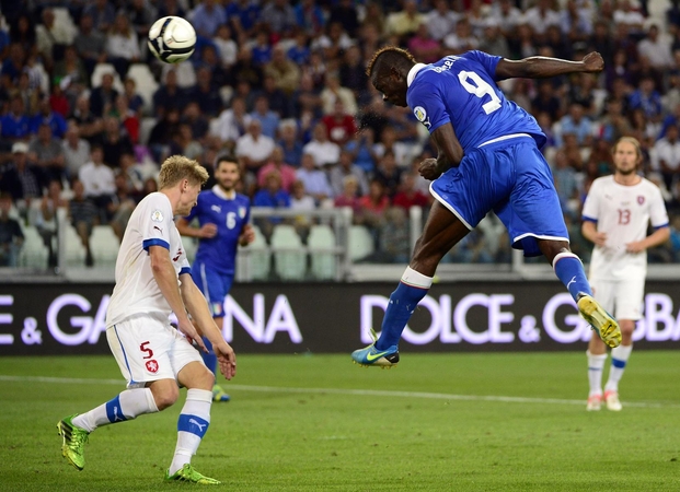 Italijos ir Olandijos rinktinės iškovojo kelialapius į 2014 metų planetos futbolo pirmenybes