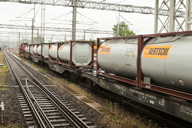 Į Lietuvą atriedėjo pirmasis šiais metais traukinys iš Kinijos