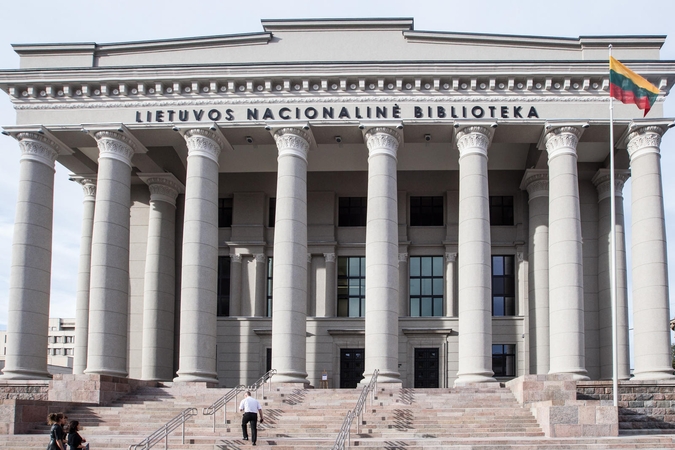 Nacionalinė biblioteka teisinasi dėl brangių baldų 