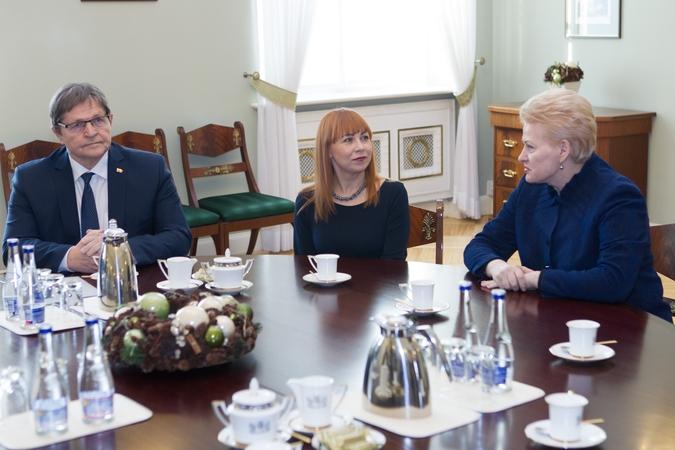 Prezidentė: mokyklose neturi būti amžinų vadovų