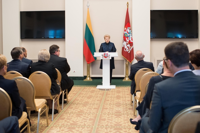 D. Grybauskaitė: Lietuva gali prisidėti mažinant įtampą tarp ES ir JAV